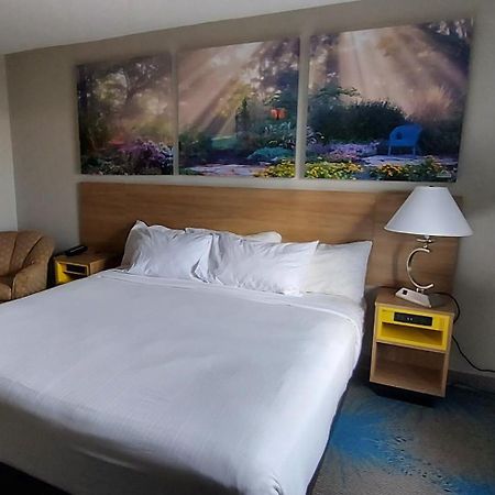 Days Inn By Wyndham Willmar Exteriör bild